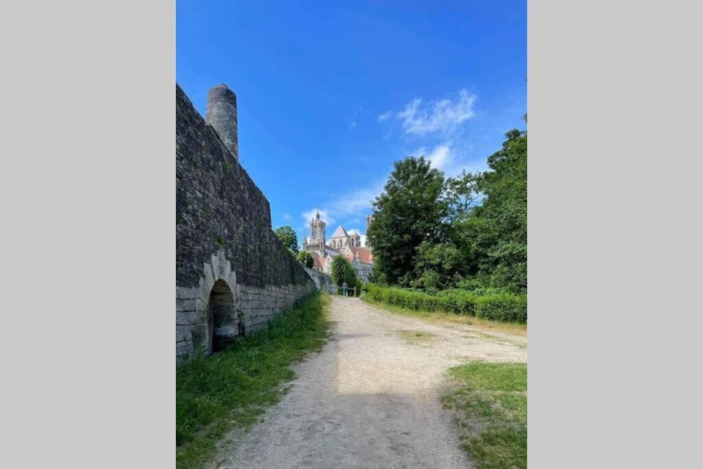 Studio De Charme Lejlighed Laon Eksteriør billede